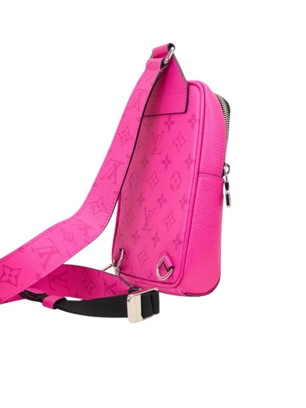 Louis Vuitton Slingbag Monogram Taigarama Outdoor Fuchsia